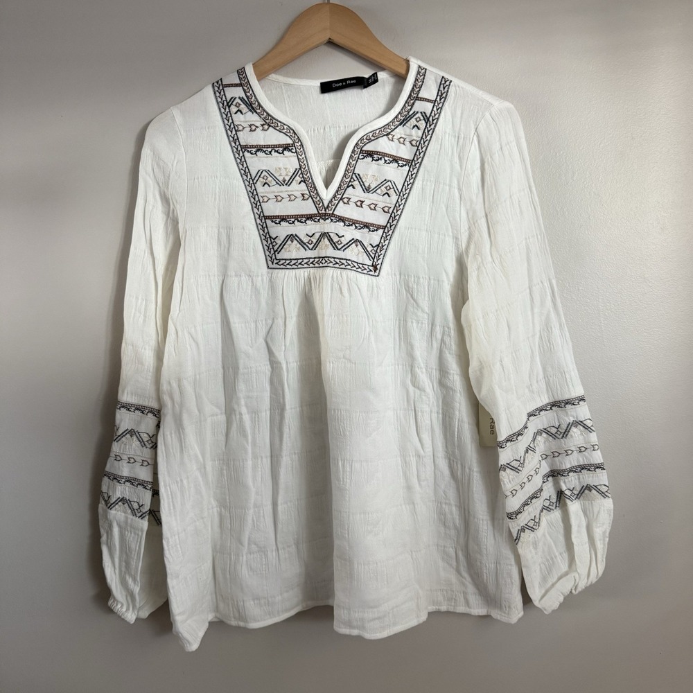 NWT Doe & Rae Embroidered Button Blouse White‎ Long Sleeve Boho Peasant Top - M